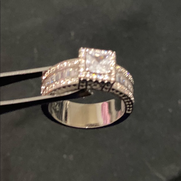 925 Silver Princess Cut Wedding Ring Engagement Ring Bridal Ring Promise Ring - Picture 3 of 3